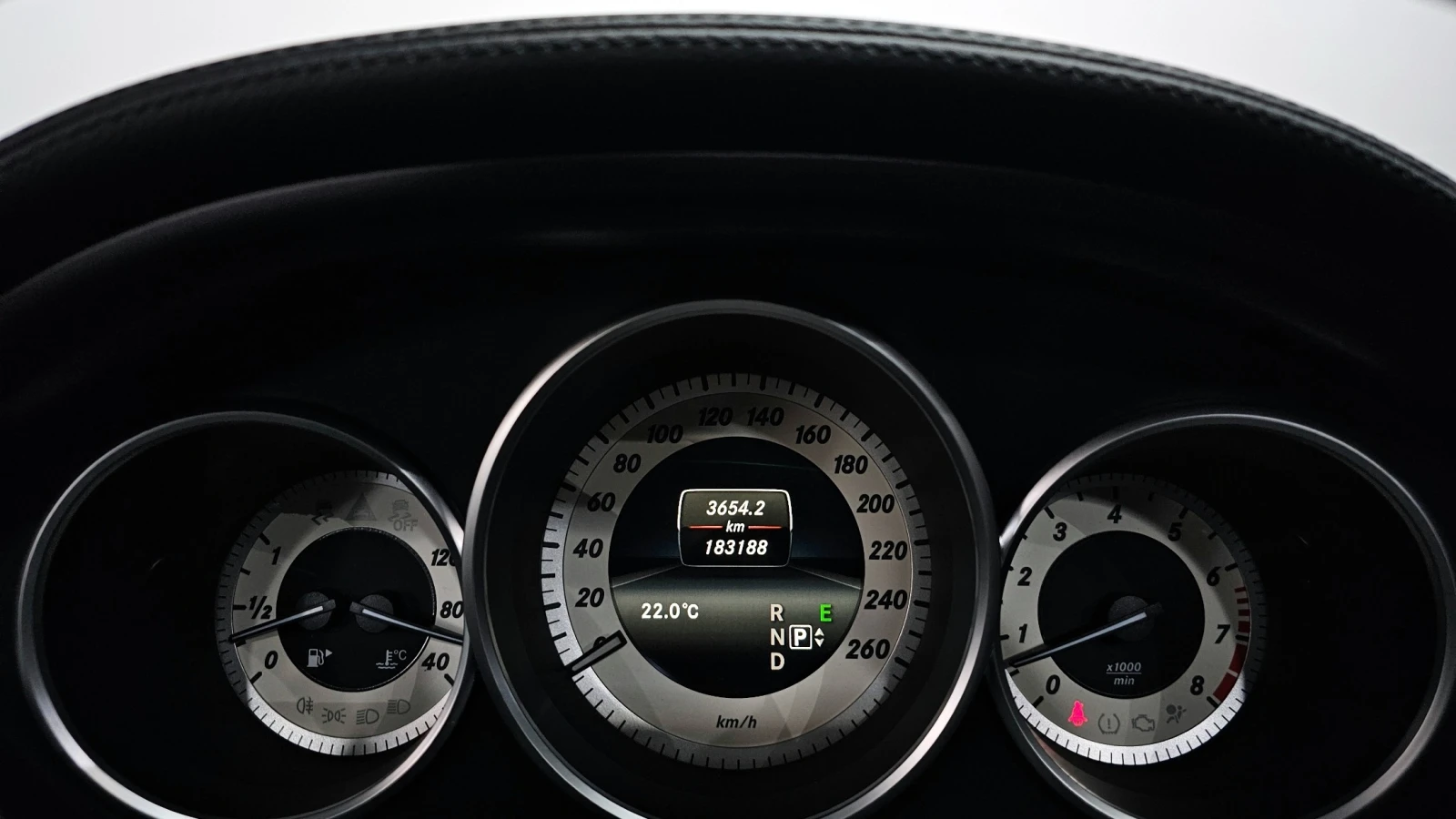 Mercedes-Benz CLS 400 Amg Line* Camera* Navi* АВТОКРЕДИТ, снимка 10 - Автомобили и джипове - 54586594