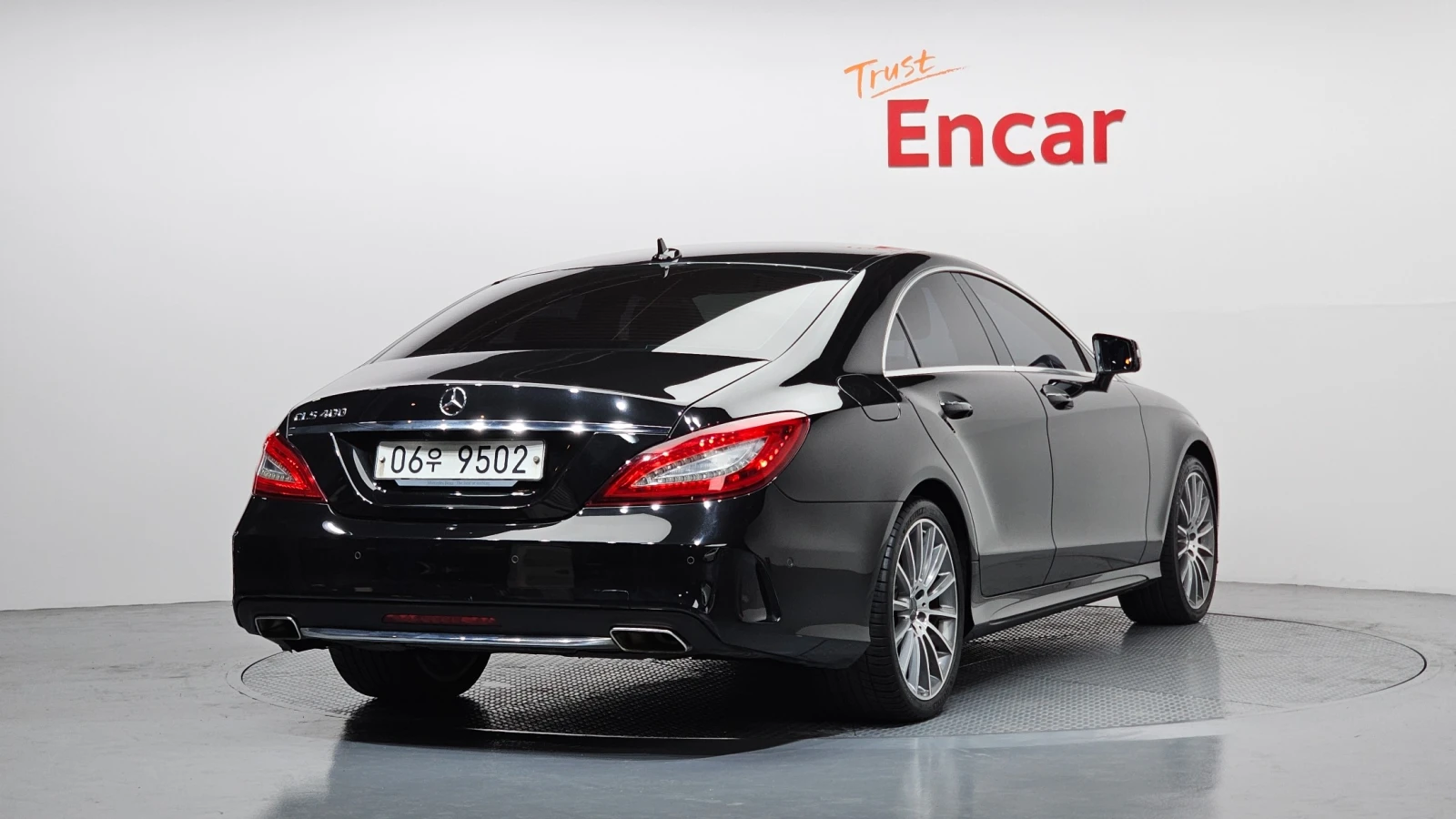 Mercedes-Benz CLS 400 Amg Line* Camera* Navi* АВТОКРЕДИТ, снимка 3 - Автомобили и джипове - 54586594