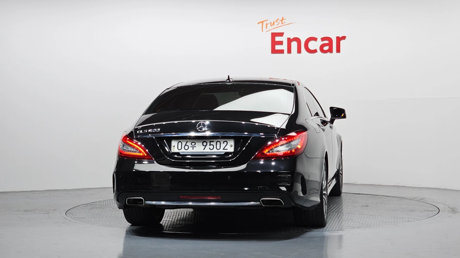 Mercedes-Benz CLS 400 Amg Line* Camera* Navi* АВТОКРЕДИТ, снимка 4 - Автомобили и джипове - 54586594