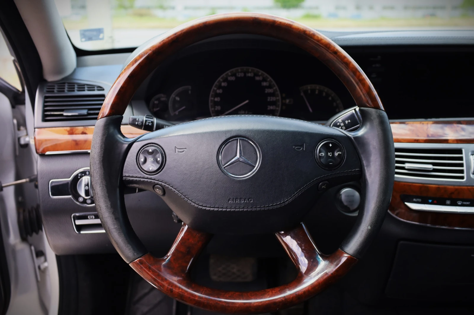 Mercedes-Benz S 500 5.5 Бензин, снимка 9 - Автомобили и джипове - 54631086
