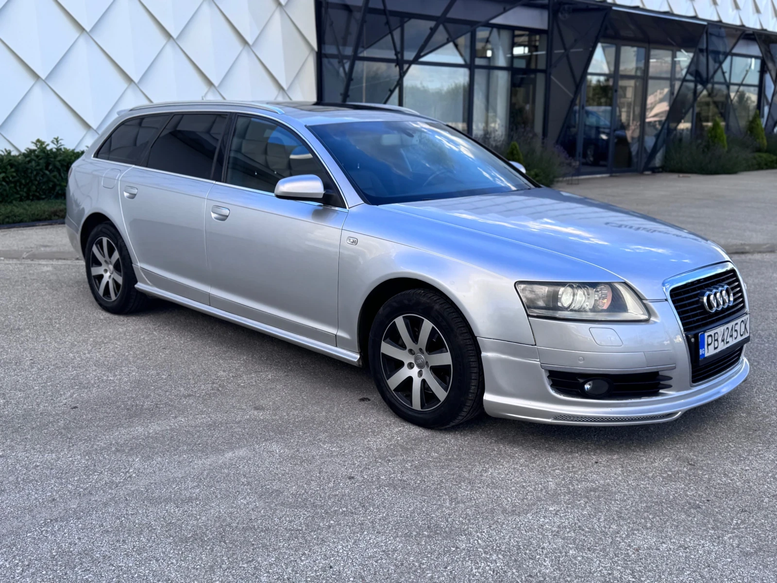 Audi A6 Комби, снимка 5 - Автомобили и джипове - 54896280