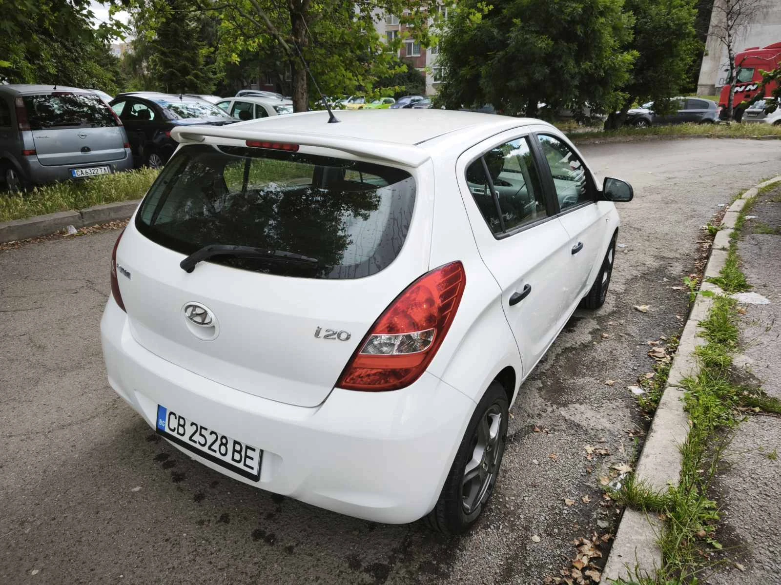 Hyundai I20, снимка 4 - Автомобили и джипове - 55033035