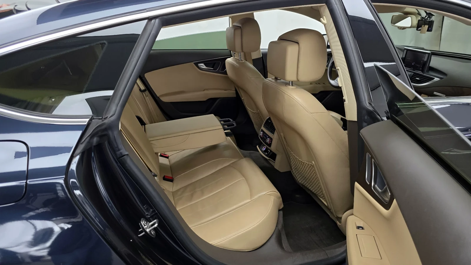 Audi A7 !PRESTIGE! #������#360/HEAD UP/PANO | Mobile.bg � ����������� 9