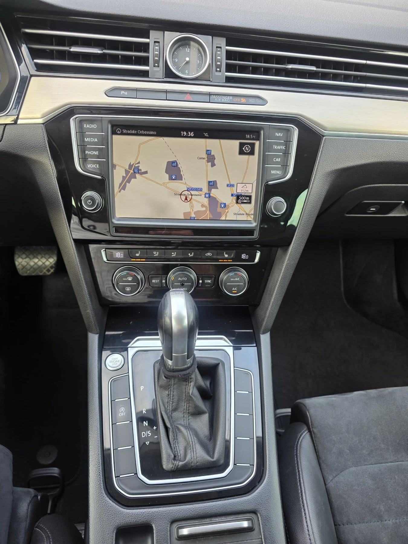 VW Passat 2.0TDI DSG Virtual, снимка 10 - Автомобили и джипове - 55248733