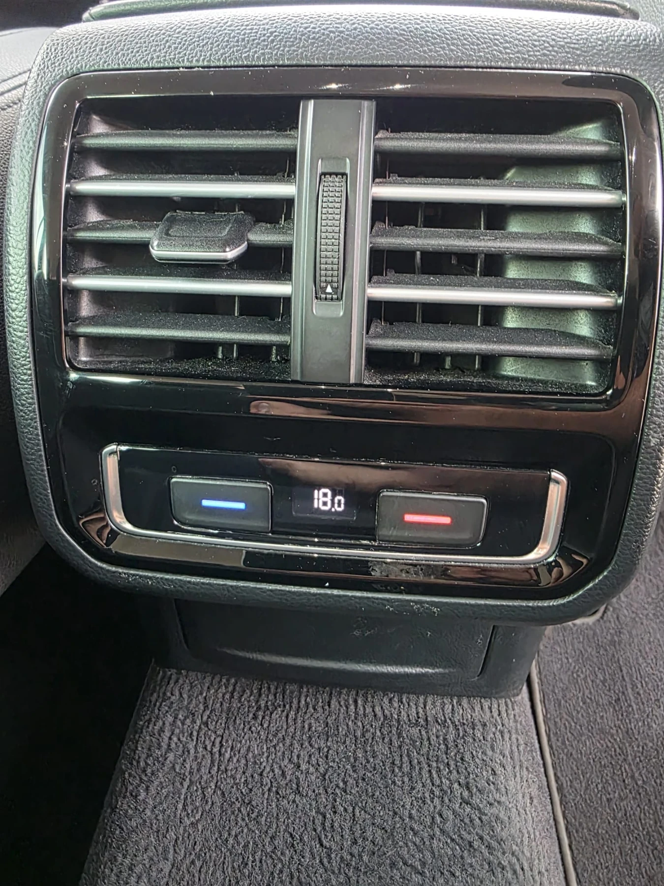 VW Passat 2.0TDI DSG Virtual, снимка 11 - Автомобили и джипове - 55248733