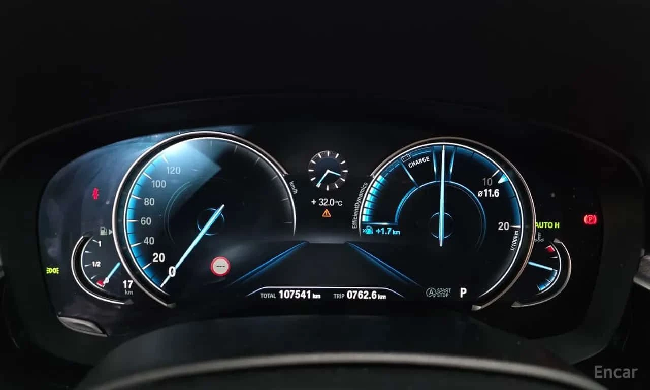 BMW 530 * 530i xDrive M Sport Package * CARFAX * ���� �� � | Mobile.bg � ����������� 10