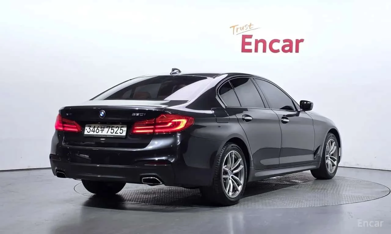 BMW 530 * 530i xDrive M Sport Package * CARFAX * ���� �� � | Mobile.bg � ����������� 2