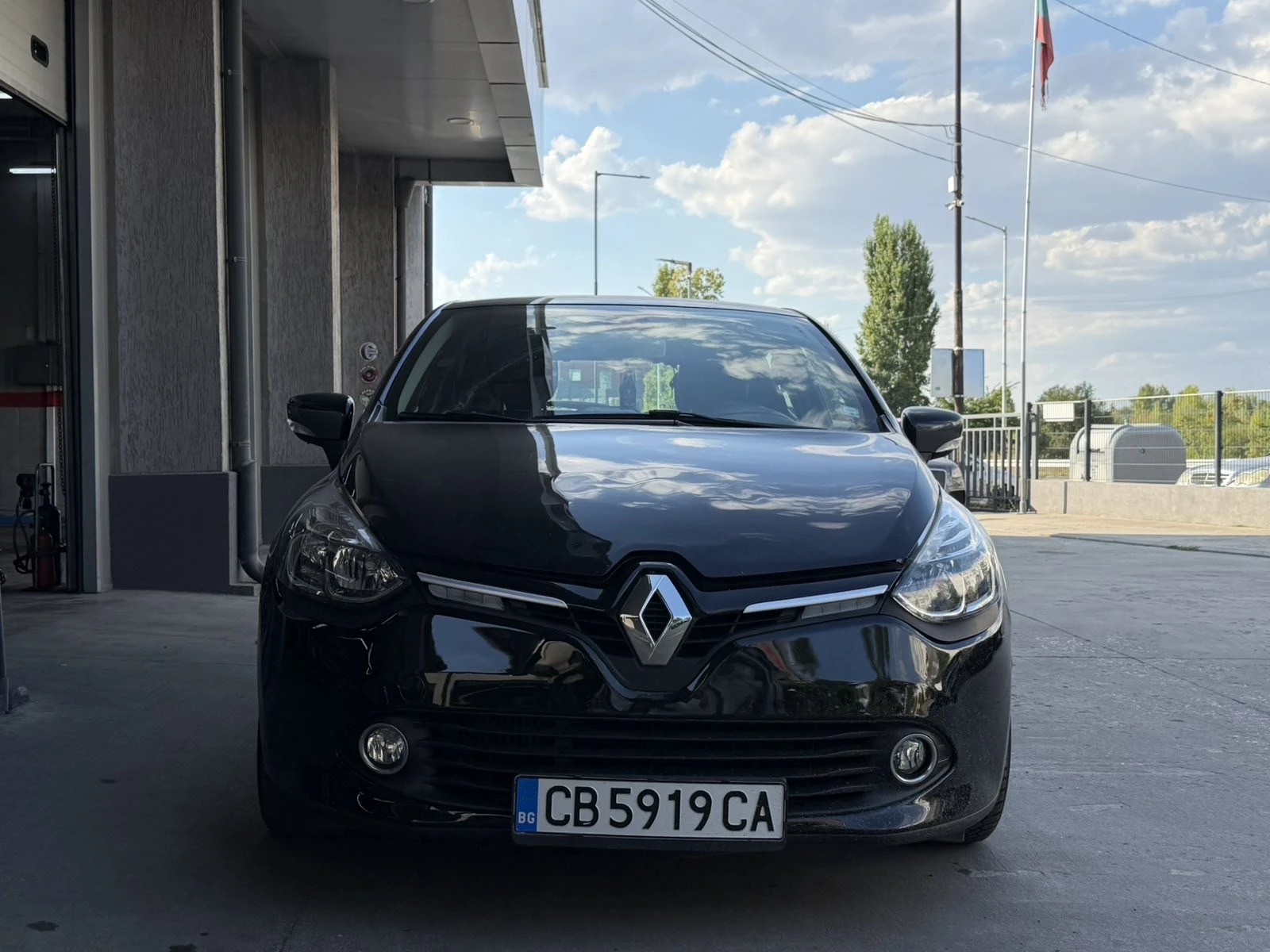 Renault Clio 0.9 TCE 55000км, снимка 2 - Автомобили и джипове - 56152317