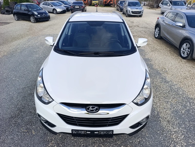 Hyundai IX35 2.0i 4x4, снимка 6 - Автомобили и джипове - 52654616