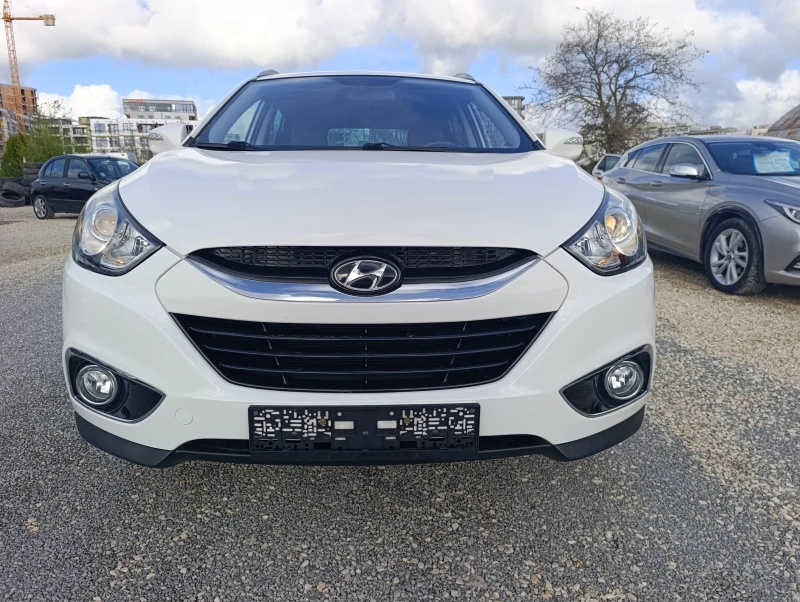 Hyundai IX35 2.0i 4x4, снимка 4 - Автомобили и джипове - 52654616