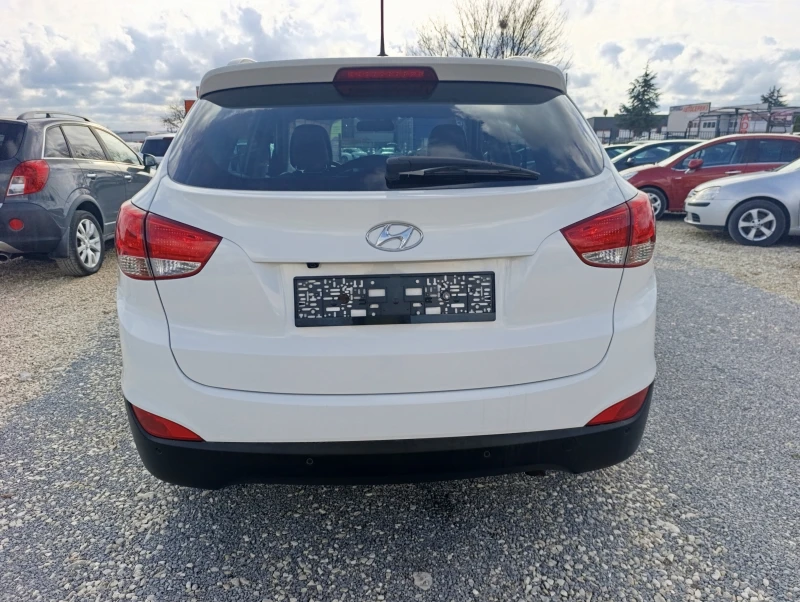 Hyundai IX35 2.0i 4x4, снимка 7 - Автомобили и джипове - 52654616