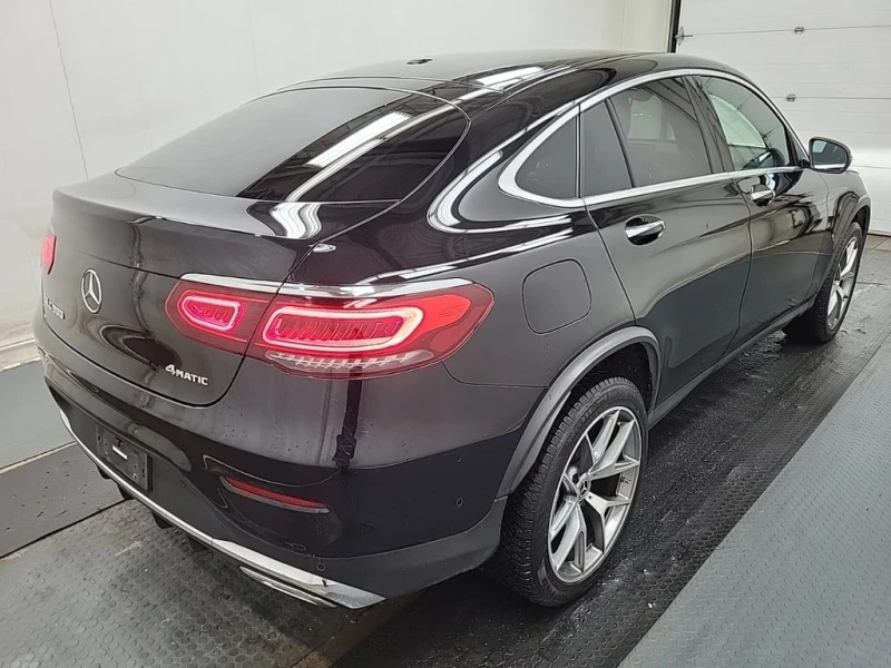 Mercedes-Benz GLC 300 COUPE AMG PKG * CARFAX * БЕЗ ПЪРВОНАЧАЛНА ВНОСКА, снимка 5 - Автомобили и джипове - 52744762