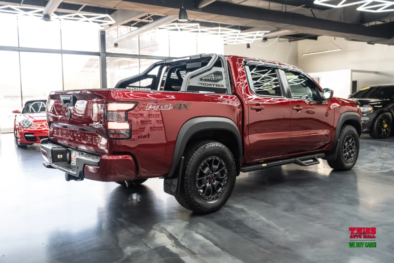 Nissan Frontier PRO-4X, снимка 6 - Автомобили и джипове - 53111191