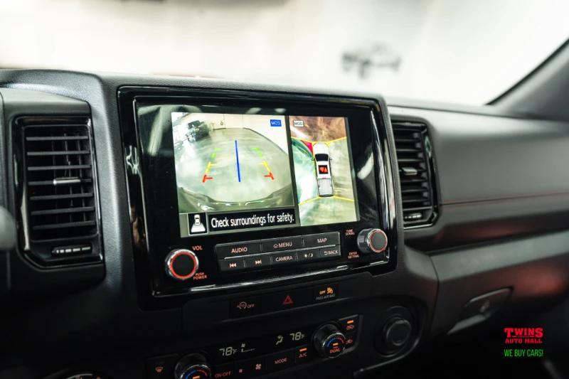 Nissan Frontier PRO-4X, снимка 11 - Автомобили и джипове - 53111191