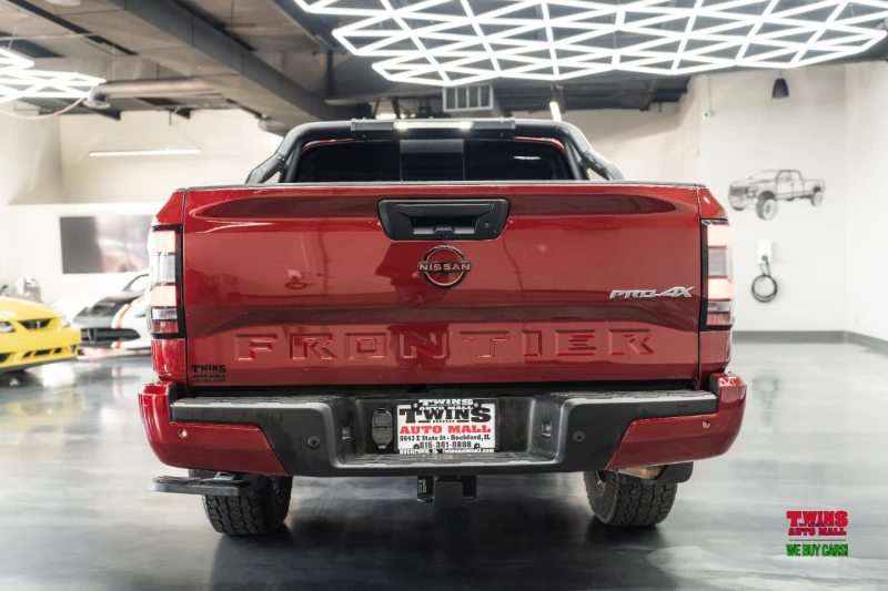 Nissan Frontier PRO-4X, снимка 5 - Автомобили и джипове - 53111191