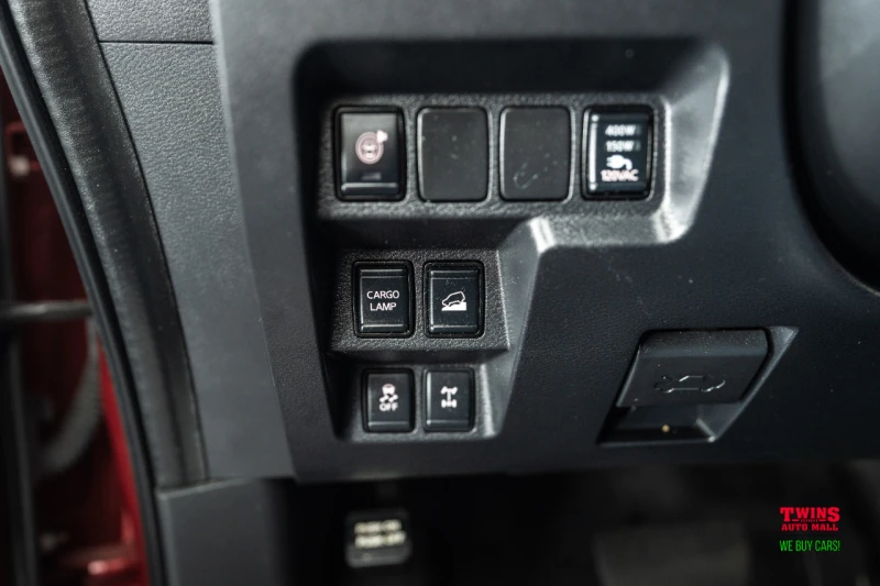 Nissan Frontier PRO-4X, снимка 10 - Автомобили и джипове - 53111191