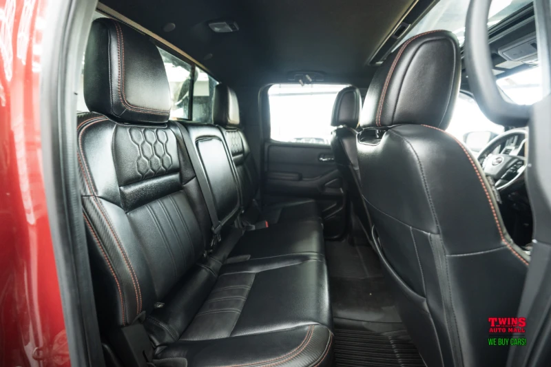 Nissan Frontier PRO-4X, снимка 15 - Автомобили и джипове - 53111191