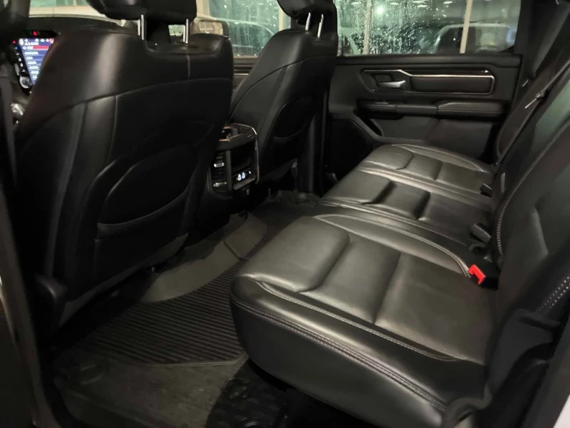 Dodge RAM 1500 * Sport * CARFAX * БЕЗ ПЪРВОНАЧАЛНА ВНОСКА, снимка 11 - Автомобили и джипове - 53126886