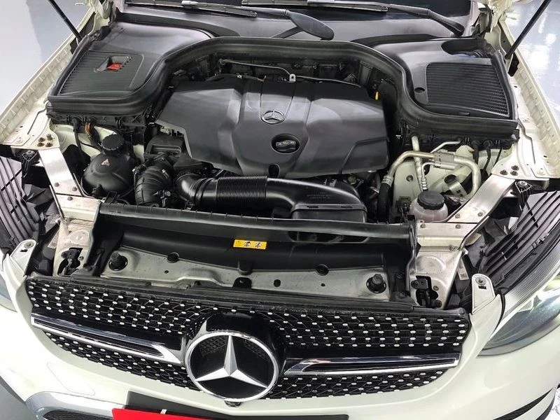 Mercedes-Benz GLC 220 * 4MATIC | Панорама | Кожа | Memory* , снимка 6 - Автомобили и джипове - 55595526