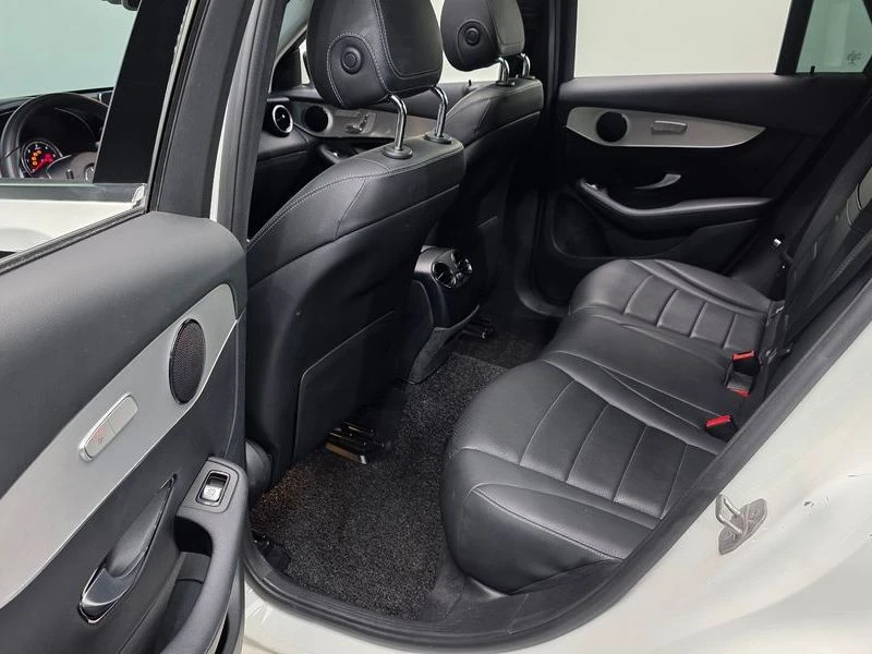 Mercedes-Benz GLC 220 * 4MATIC | Панорама | Кожа | Memory* , снимка 12 - Автомобили и джипове - 55595526