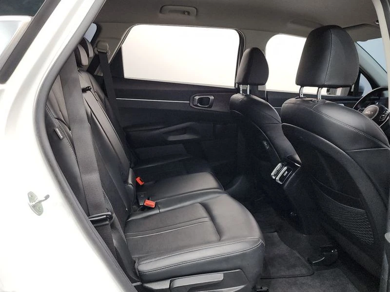 Kia Sorento Diesel 2.2 4WD| 199к.с.| ВКЛ.ТЕХНОТЕСТ, снимка 12 - Автомобили и джипове - 55611867