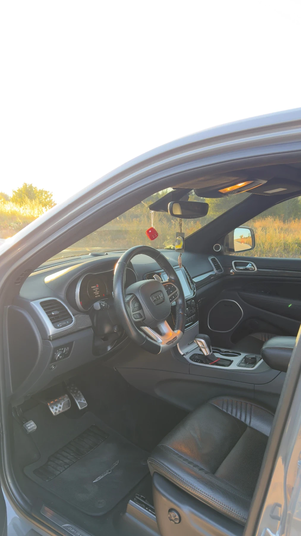 Jeep Grand cherokee Trackhawk, снимка 5 - Автомобили и джипове - 55682972