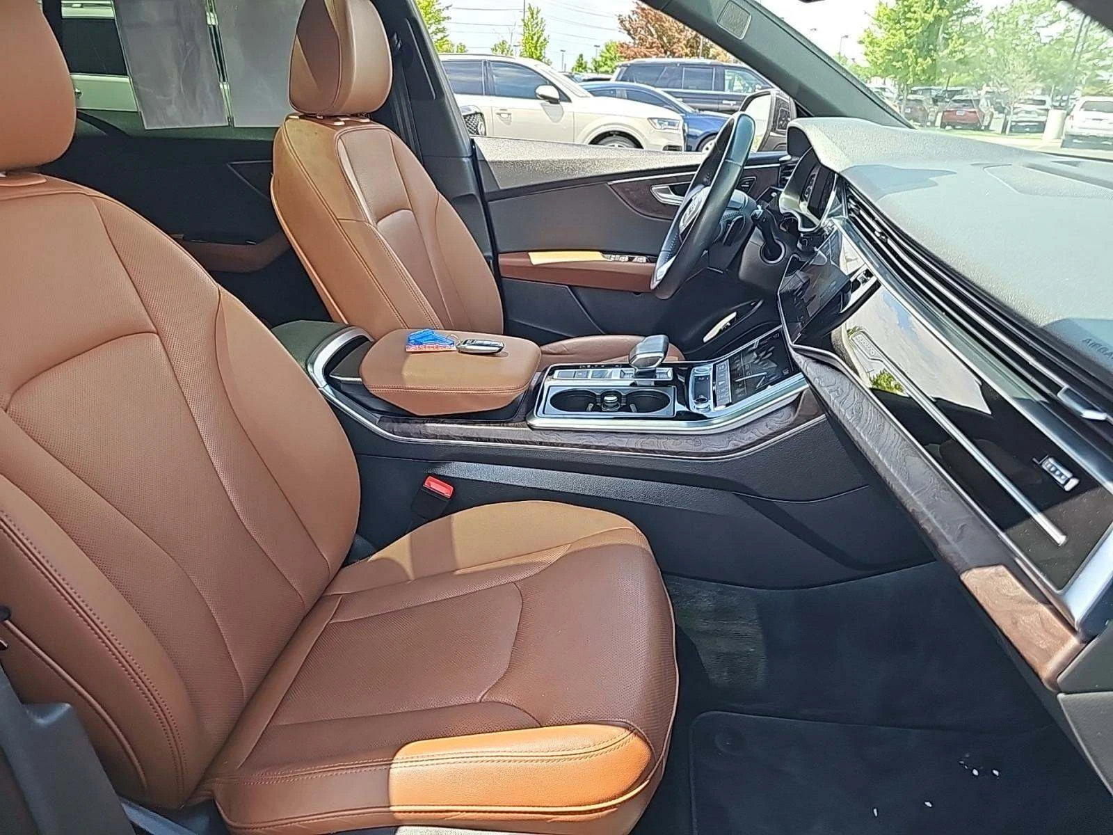 Audi Q8 MATRIX* DISTRONIK* PANO* KEYLESS* AMBIENT* ВИДЕО Н - изображение 8