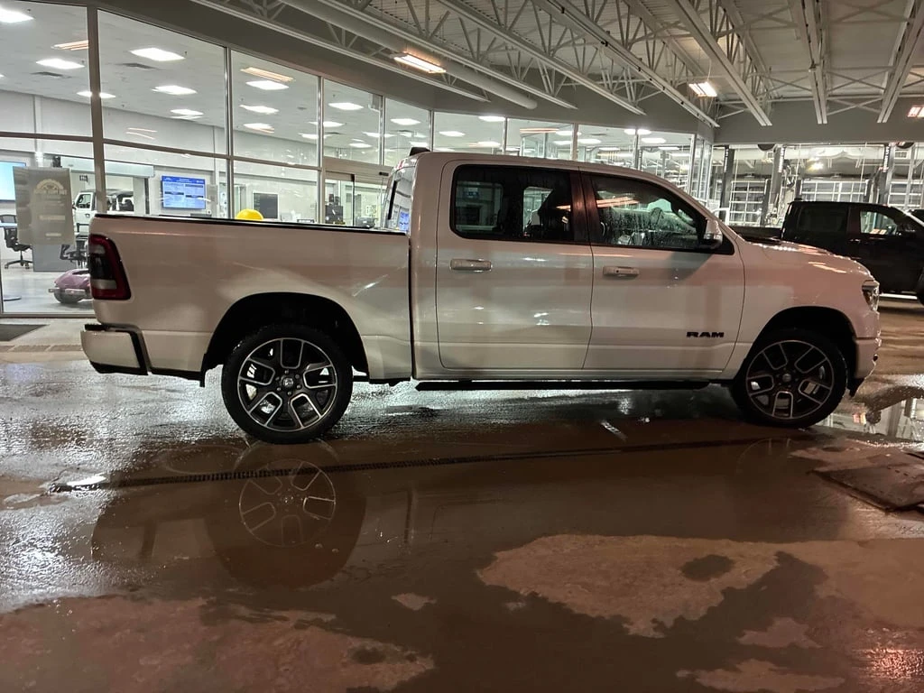 Dodge RAM 1500 * Sport * CARFAX * БЕЗ ПЪРВОНАЧАЛНА ВНОСКА - изображение 4