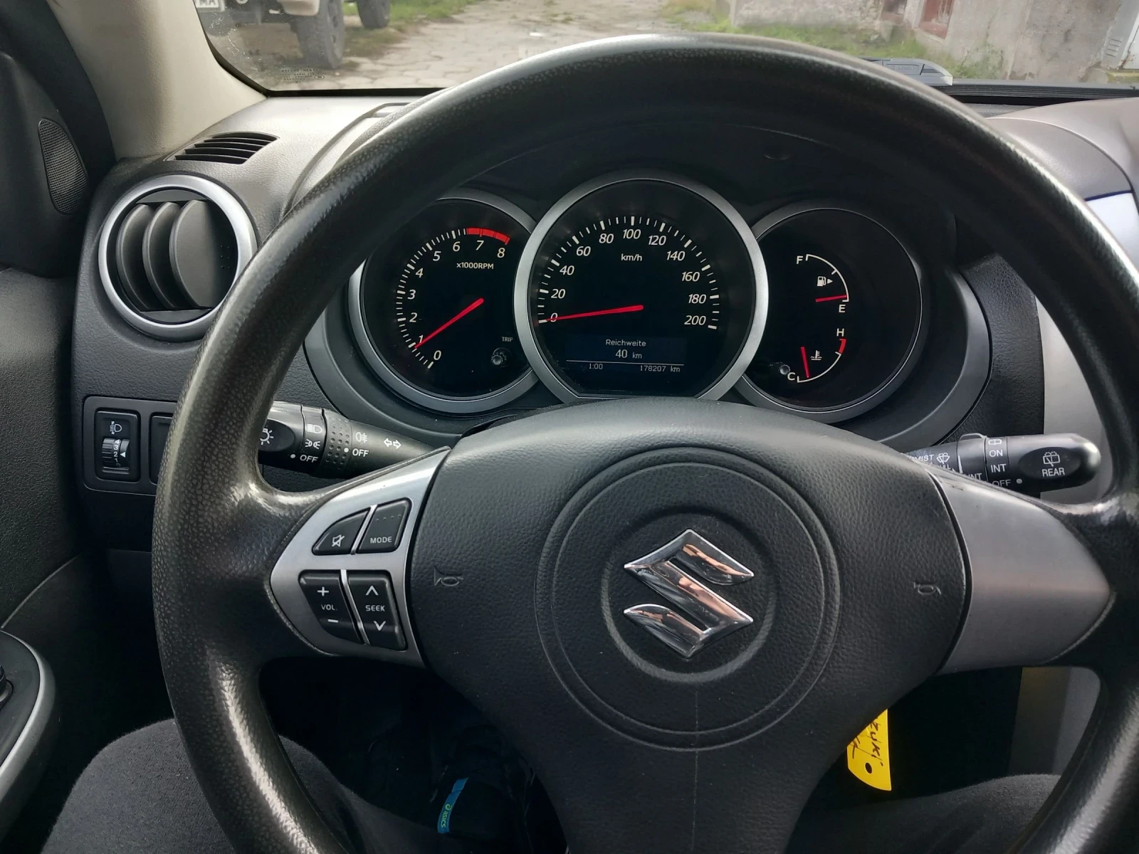 Suzuki Grand vitara 2.0 - изображение 9