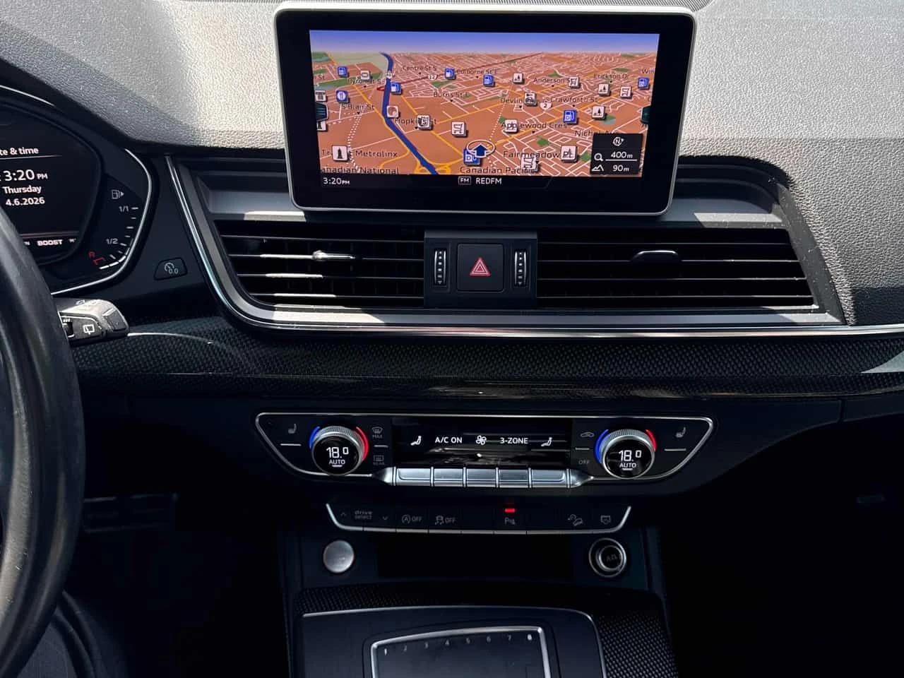 Audi SQ5 * Technik * ПОДГРЕВИ * 360 * PANO * CARFAX, снимка 9 - Автомобили и джипове - 54794004