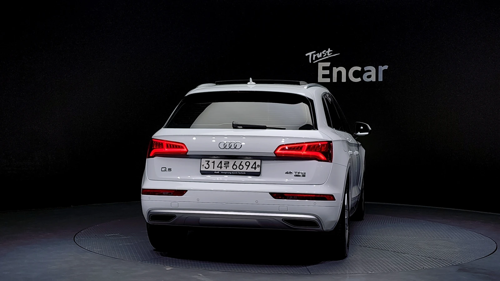 Audi Q5 45 tfsi quattro premium ПОДГРЕВ * 360 * HUD * ПАНО, снимка 3 - Автомобили и джипове - 55335832
