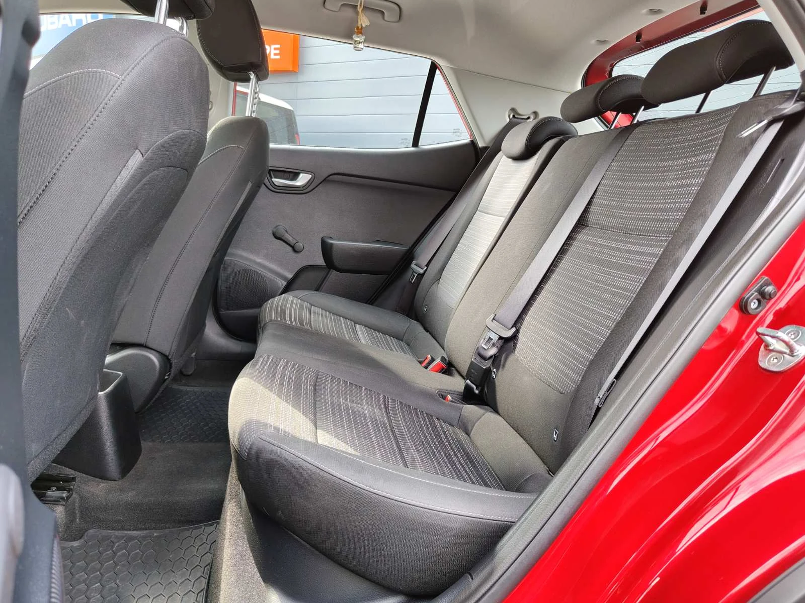 Kia Stonic LX, снимка 11 - Автомобили и джипове - 55811265