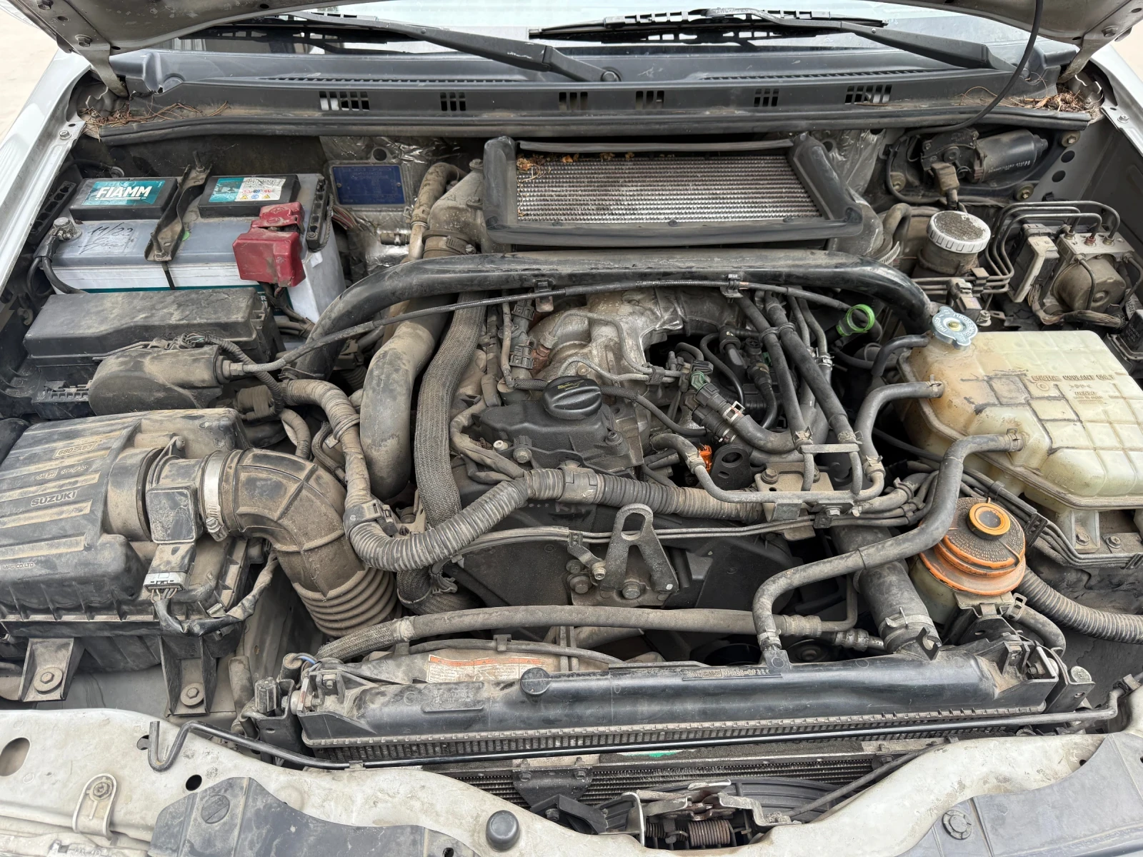Suzuki Grand vitara 2.0D, снимка 9 - Автомобили и джипове - 56273750