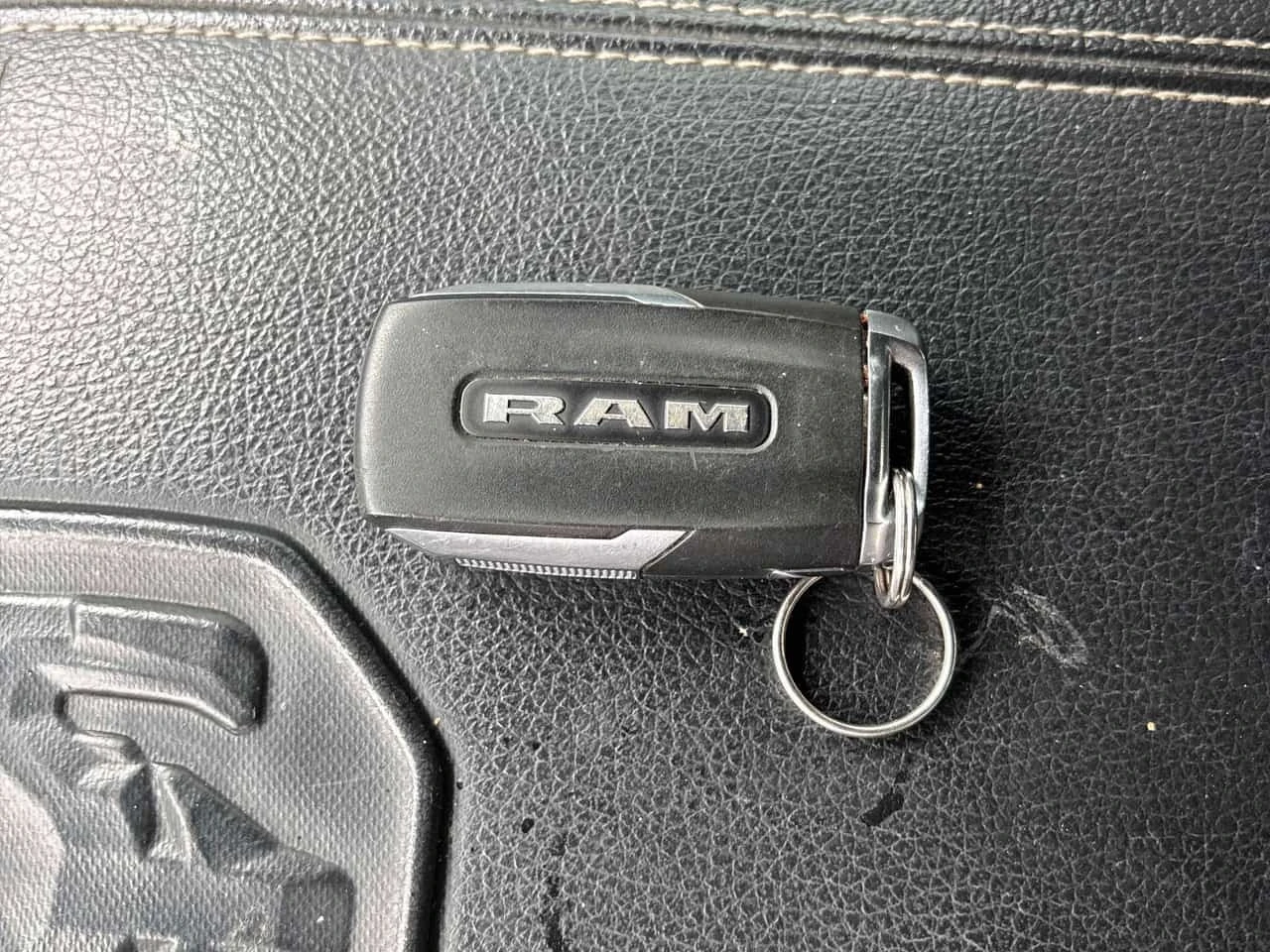 Dodge RAM 1500 Sport * CARFAX * ��� ������������ ������ | Mobile.bg � ����������� 12