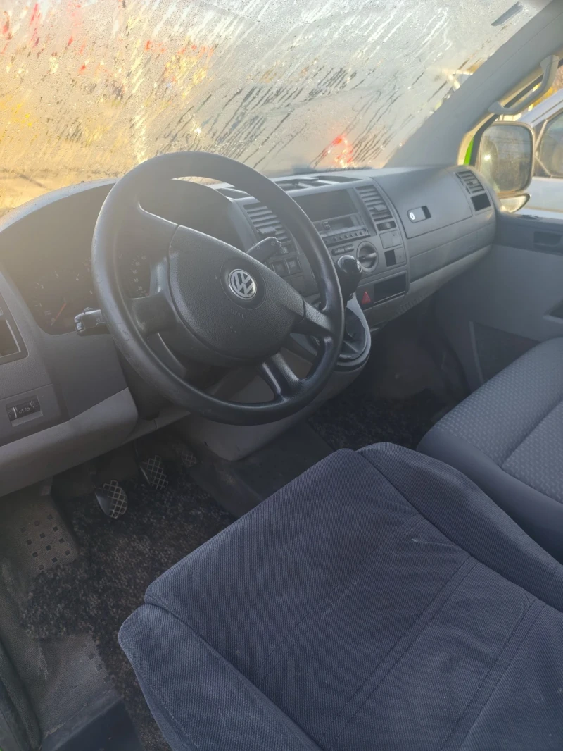VW Transporter 2 5TDi 130 кс.., снимка 13 - Бусове и автобуси - 52865147