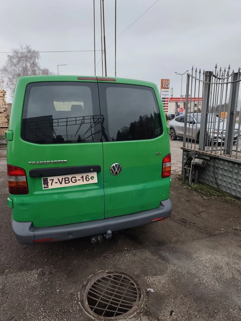 VW Transporter 2 5TDi 130 кс.., снимка 11 - Бусове и автобуси - 52865147