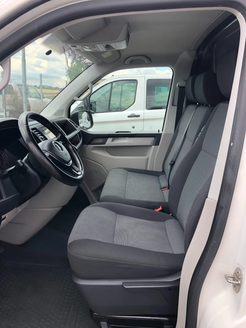VW Transporter T6 2.0 МАКСИ БАЗА АВТОМАТ КЛИМАТИК, снимка 10 - Бусове и автобуси - 52923270