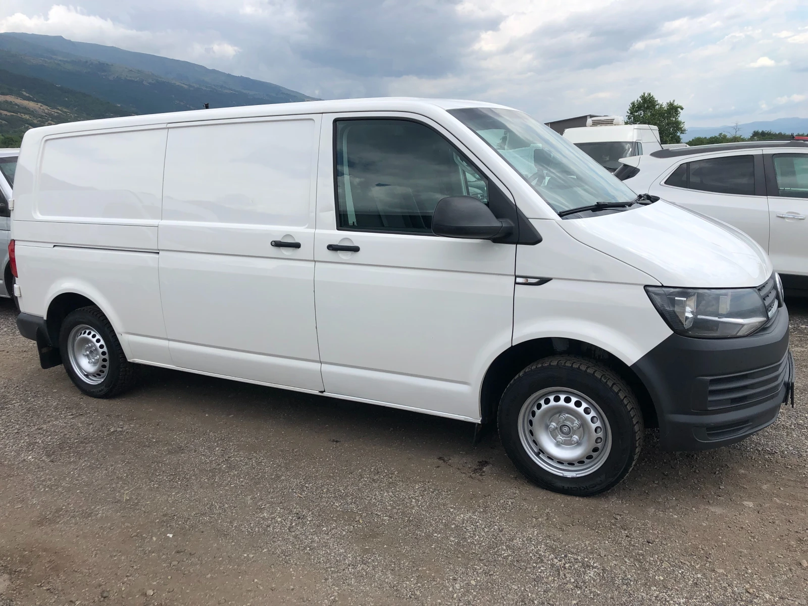VW Transporter T6 2.0 МАКСИ БАЗА АВТОМАТ КЛИМАТИК - изображение 4