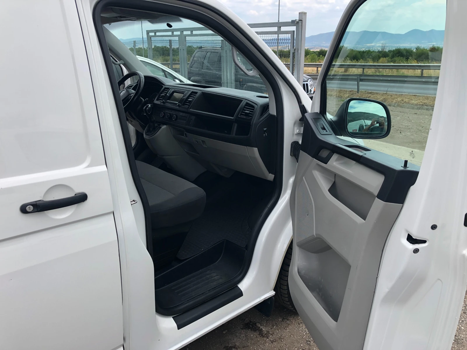 VW Transporter T6 2.0 ����� ���� ������� �������� | Mobile.bg � ����������� 13