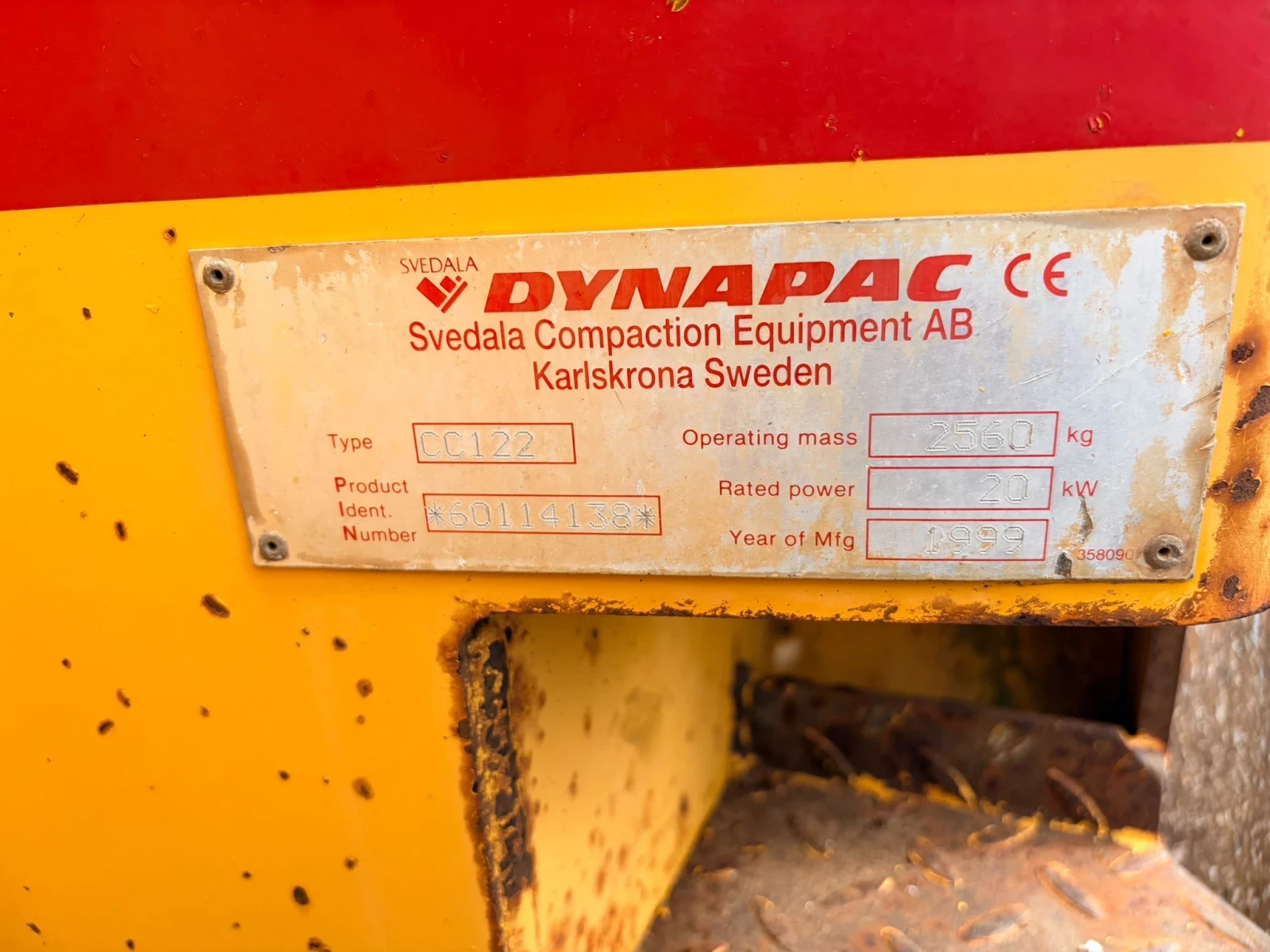 Валяк Dynapac CC122, снимка 9 - Индустриална техника - 55804676