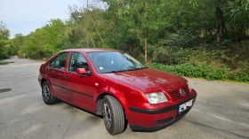     VW Bora 1.6  Lando Renzo