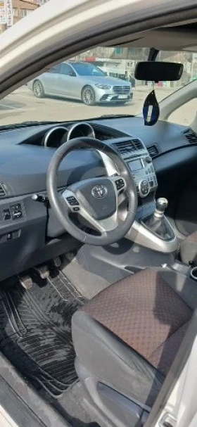 Toyota Verso, снимка 6 - Автомобили и джипове - 56231705