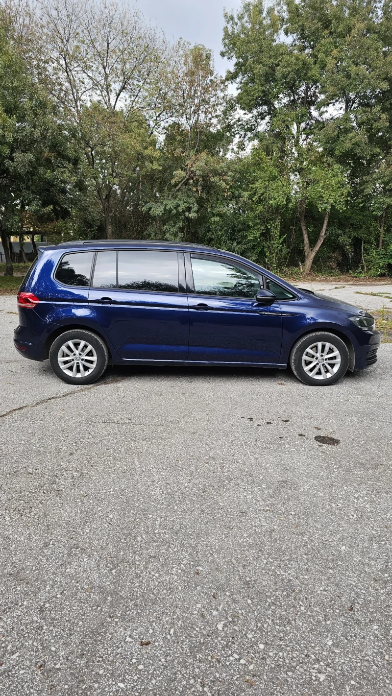 VW Touran  TDI, R-Line, 7 местен, снимка 3 - Автомобили и джипове - 47370628