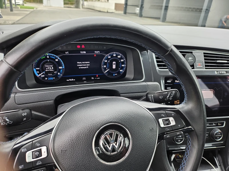 VW Golf, снимка 9 - Автомобили и джипове - 47140082