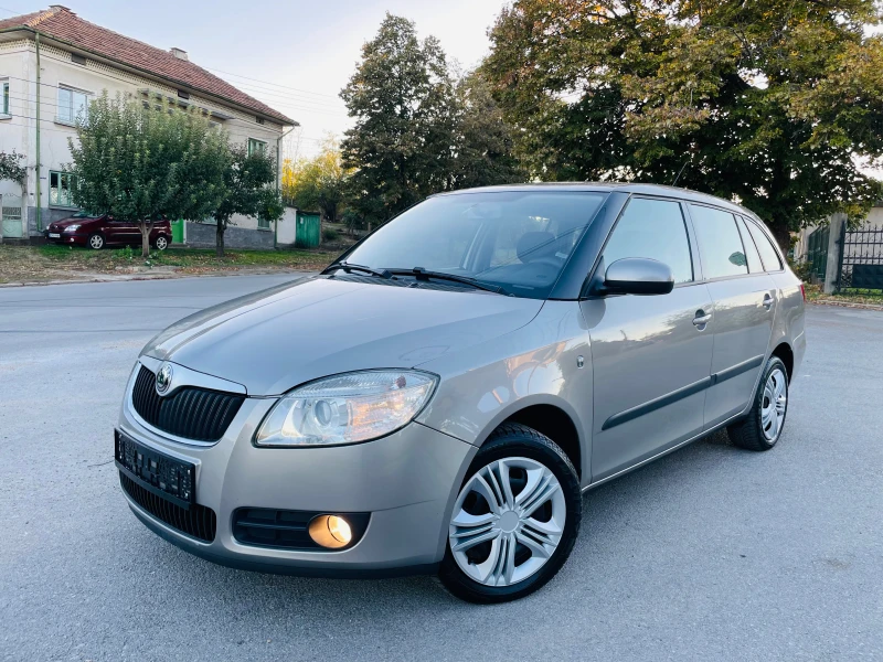 Skoda Fabia 1.6I* 105к.с* 2008* FACELIFT, снимка 1 - Автомобили и джипове - 47917661