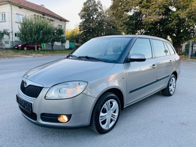 Skoda Fabia 1.6I* 105к.с* 2008* FACELIFT, снимка 2 - Автомобили и джипове - 47917661