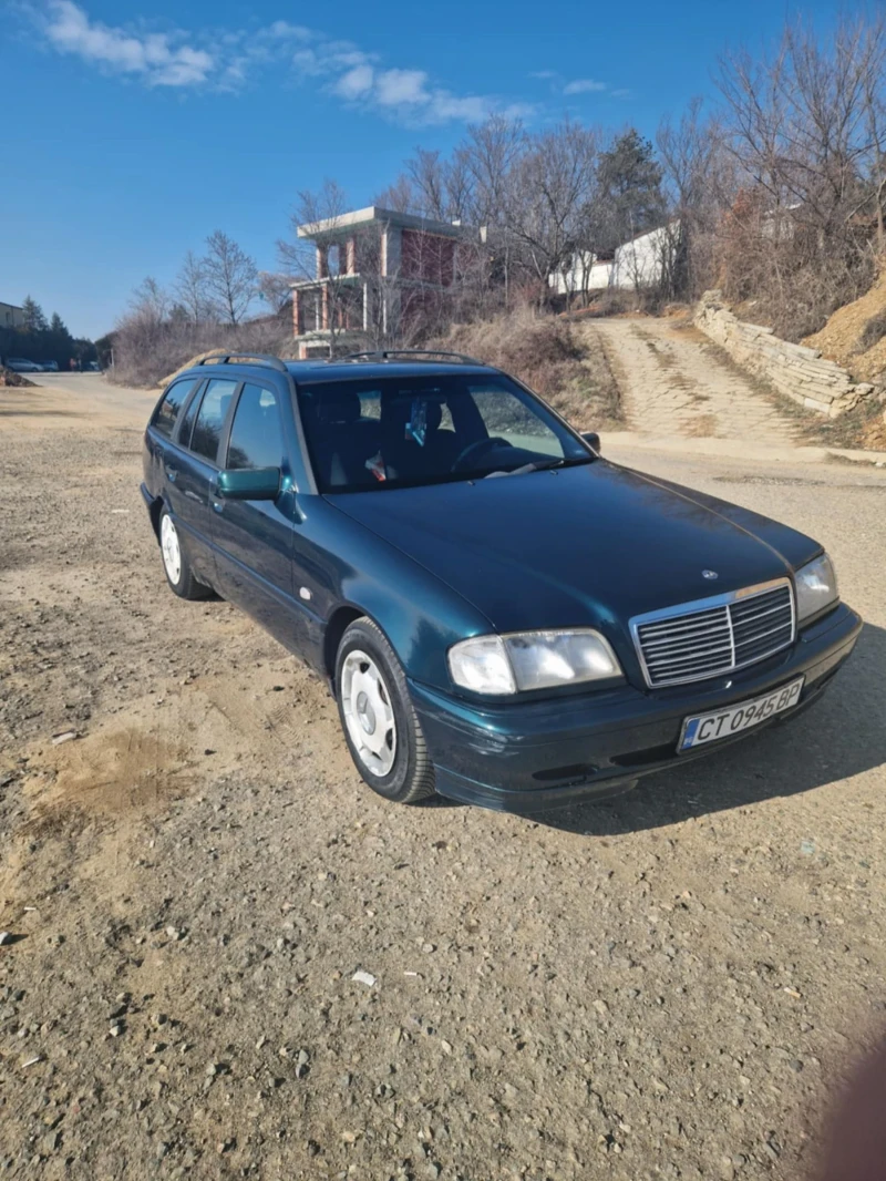 Mercedes-Benz C 180, снимка 10 - Автомобили и джипове - 48936749