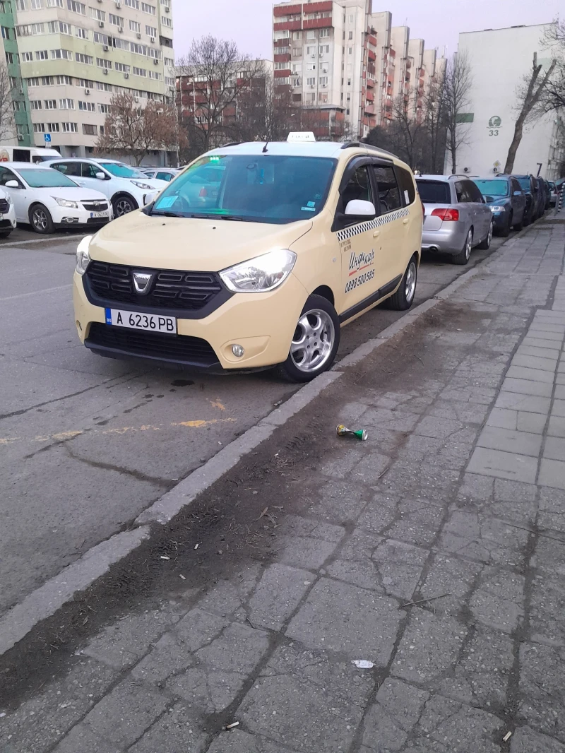 Dacia Lodgy, снимка 3 - Автомобили и джипове - 49349166