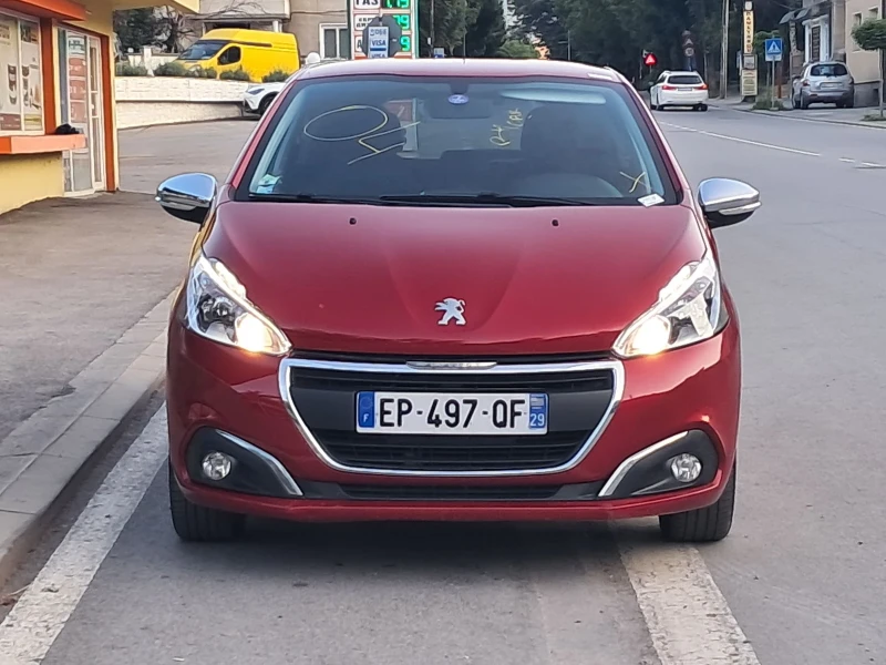 Peugeot 208 1.2 бензин, EURO 6 сменен ангренаж, снимка 2 - Автомобили и джипове - 50603251
