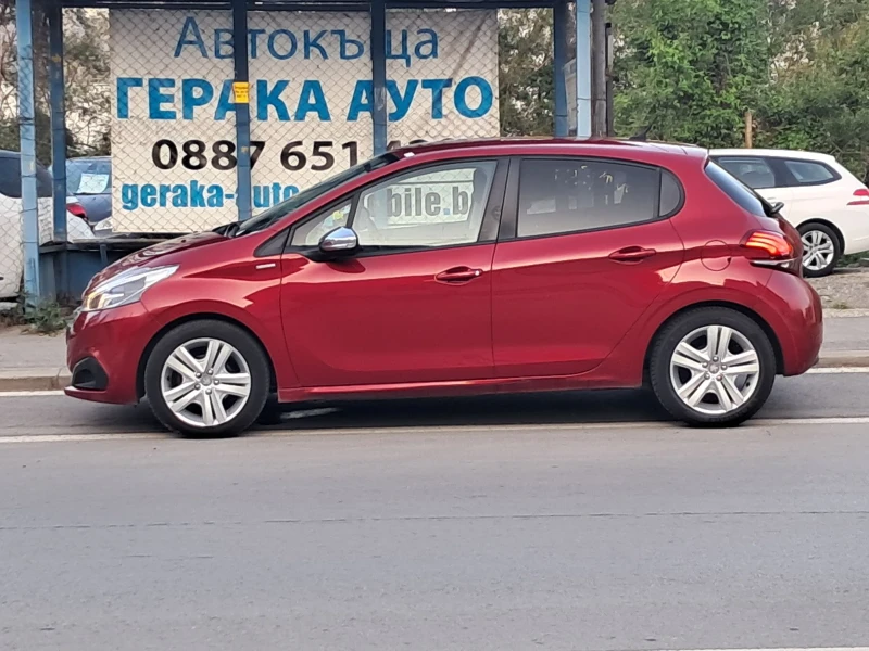 Peugeot 208 1.2 бензин, EURO 6 сменен ангренаж, снимка 5 - Автомобили и джипове - 50603251